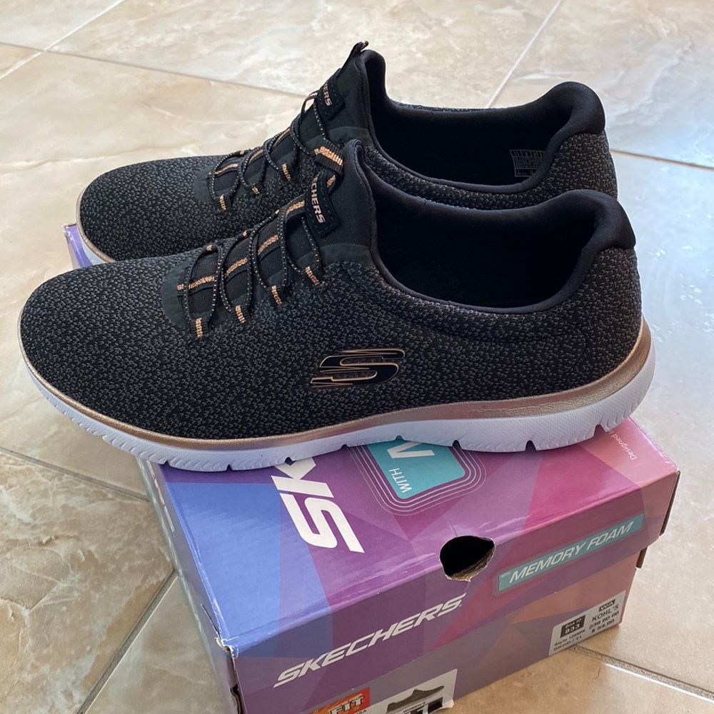 Skechers Summits Blk/Gld sneakers